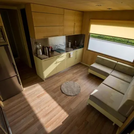 Big Berry Kolpa- Soultree Mobile House 펜션